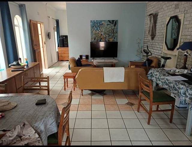 3 BEDROOM HOUSE FOR SALE IN BOKSBURG WEST